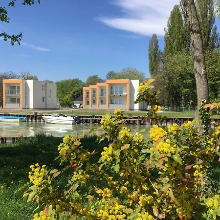 Akvarium Apartmanhazak Lejlighedshotel